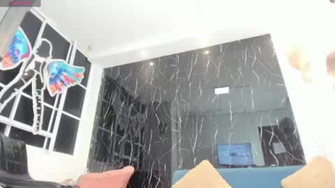 nini_beyker online show from May 2026 01:17:02 PM