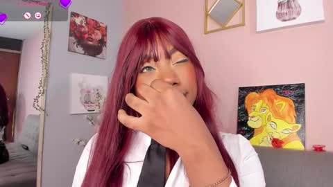 Snapshot of nini_martinii chatting on February 2025 03:39:02 PM NINI online show from February 2025 03:39:02 PM