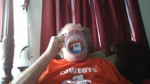 nipplechaser online show from December 2024 06:00:02 PM