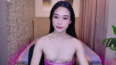 nirafox online show from February 2026 06:01:02 AM