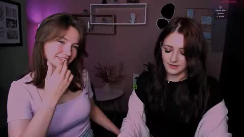 Snapshot of niri_vex chatting on October 2025 08:20:01 PM niri_vex online show from October 2025 08:20:01 PM