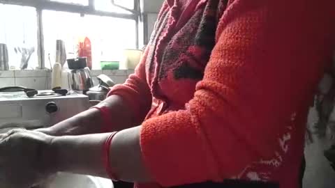 Nisha online show from January 2025 06:49:02 AM