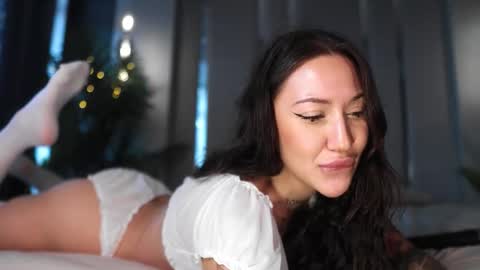 Snapshot of nisuri chatting on November 2025 10:25:02 AM Suri online show from November 2025 10:25:02 AM