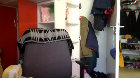 Snapshot of nixomuc chatting on February 2025 01:00:02 PM nixomuc online show from February 2025 01:00:02 PM