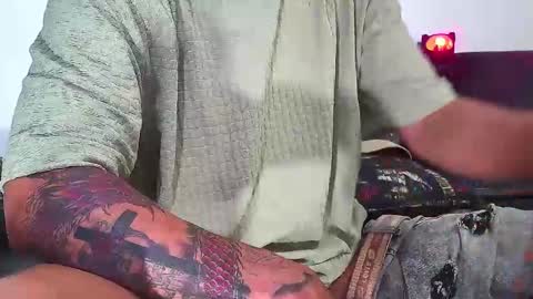 Snapshot of nixon347932 chatting on January 2025 09:03:01 AM Nicolas Muscle online show from January 2025 09:03:01 AM