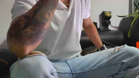 Snapshot of nixon347932 chatting on September 2025 04:02:02 AM Nicolas Muscle online show from September 2025 04:02:02 AM