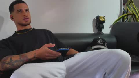 Snapshot of nixon347932 chatting on September 2025 03:16:02 PM Nicolas Muscle online show from September 2025 03:16:02 PM