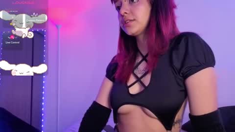 Snapshot of nixxi_ chatting on November 2025 04:33:01 PM nix online show from November 2025 04:33:01 PM