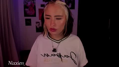 Nixxie  online show from March 2026 02:30:02 AM