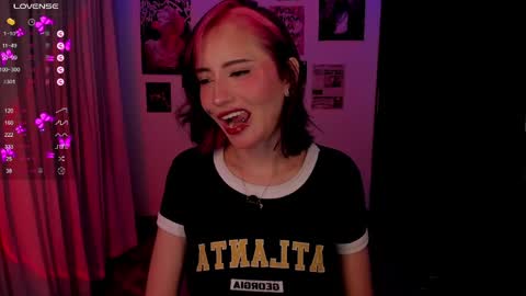 Nixxie  online show from April 2026 01:21:02 AM