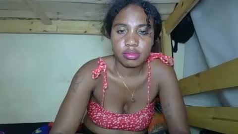 Snapshot of njarinisitraka chatting on November 2025 06:37:02 PM njarinisitraka online show from November 2025 06:37:02 PM