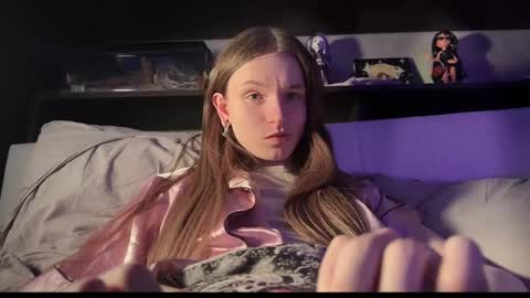 Tears Lora online show from February 2025 07:07:01 PM