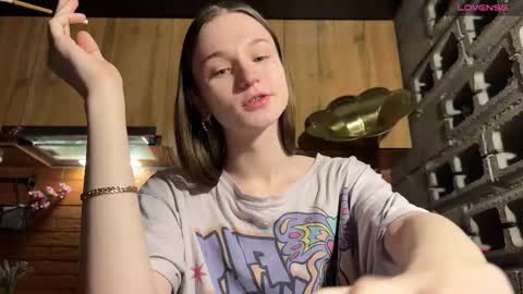 Tears Lora online show from January 2026 01:44:01 AM