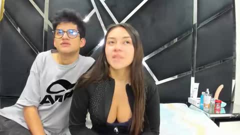 Snapshot of noa_arez chatting on February 2026 05:22:02 AM NoaandArez online show from February 2026 05:22:02 AM