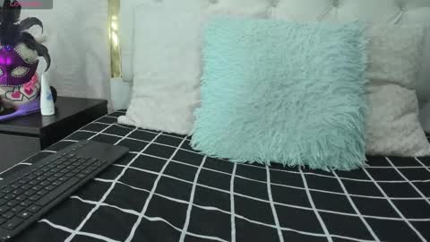 Snapshot of noa_camila chatting on November 2025 12:41:02 PM noa camila online show from November 2025 12:41:02 PM