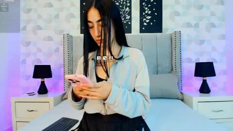 NATHALIA MORENO online show from April 2026 12:21:02 PM