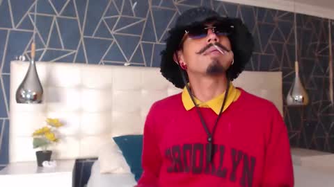 Snapshot of noaahtylor chatting on February 2026 07:10:02 PM Noah online show from February 2026 07:10:02 PM