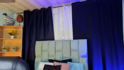 Snapshot of noah25_ chatting on October 2025 03:18:01 AM Noah online show from October 2025 03:18:01 AM