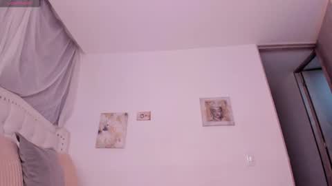 Snapshot of noah_beck42 chatting on September 2025 11:31:02 PM Sara online show from September 2025 11:31:02 PM