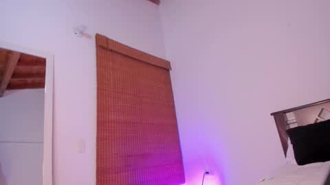 Snapshot of noah_beck42 chatting on November 2025 03:39:01 AM Sara online show from November 2025 03:39:01 AM