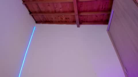 Snapshot of noah_beck42 chatting on February 2026 06:40:02 AM Sara online show from February 2026 06:40:02 AM