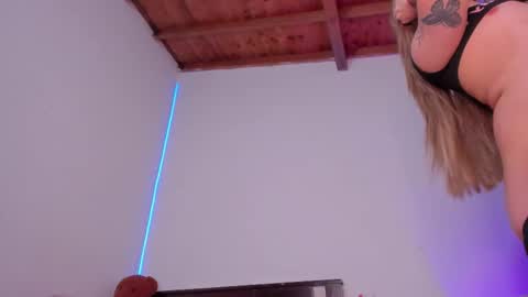 Snapshot of noah_beck42 chatting on February 2026 03:47:01 AM Sara online show from February 2026 03:47:01 AM