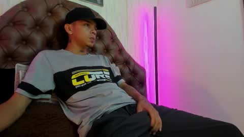 Snapshot of noah_blake0 chatting on September 2025 02:38:02 AM Noah Blake online show from September 2025 02:38:02 AM