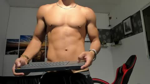 Snapshot of noah_flynn1 chatting on May 2026 10:23:01 AM noah_flynn1 online show from May 2026 10:23:01 AM