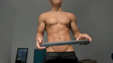 Snapshot of noah_flynn1 chatting on June 2026 09:51:02 AM noah_flynn1 online show from June 2026 09:51:02 AM