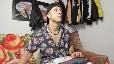 Noah online show from November 2025 08:42:01 PM