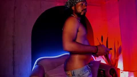 Noah online show from December 2024 08:25:02 AM