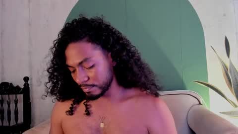 Noah online show from January 2025 07:04:01 PM