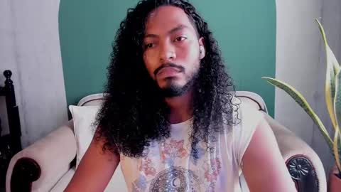 Noah online show from February 2025 08:20:02 PM