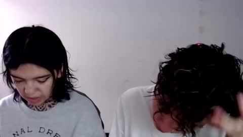 noah hehim    online show from December 2024 03:39:01 PM