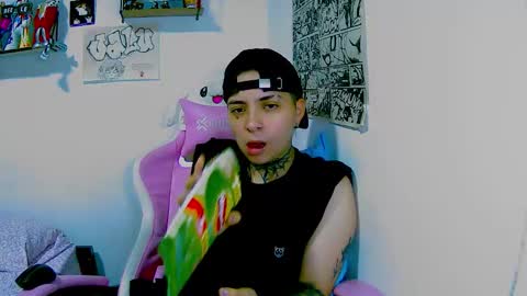 Snapshot of noah_martini chatting on March 2026 04:51:02 AM noah hehim online show from March 2026 04:51:02 AM