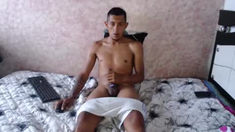 Snapshot of noah_roberts_ chatting on January 2025 10:31:01 PM Noah online show from January 2025 10:31:01 PM