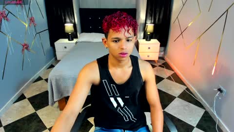 noah_smith04 online show from December 2024 12:13:01 PM