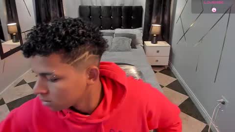 noah_smith04 online show from March 2025 12:37:01 PM