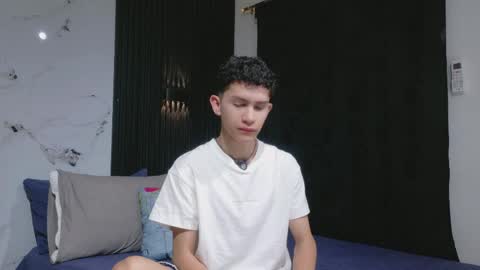 noah tyler  online show from May 2026 12:15:02 AM