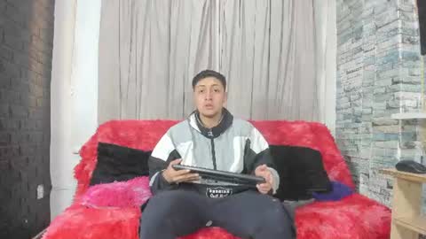 Noahandbunny online show from June 2026 11:24:02 AM