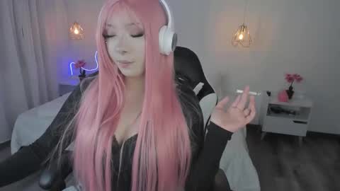 Snapshot of noahcryptic chatting on December 2025 05:56:01 AM Noah online show from December 2025 05:56:01 AM