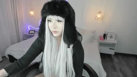 Snapshot of noahcryptic chatting on February 2026 05:45:01 AM Noah online show from February 2026 05:45:01 AM