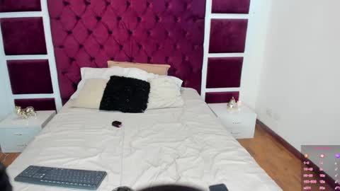 Snapshot of noahfoox chatting on November 2025 04:34:02 AM Noah FemBoy Fox online show from November 2025 04:34:02 AM