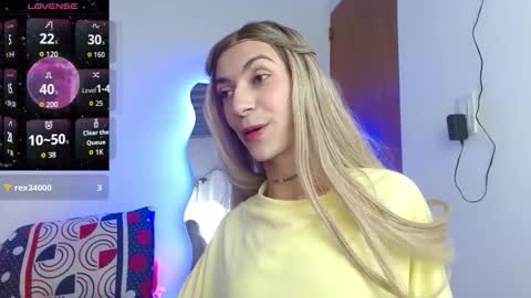 Snapshot of noahfox_12 chatting on September 2025 03:39:01 PM Noah fox online show from September 2025 03:39:01 PM