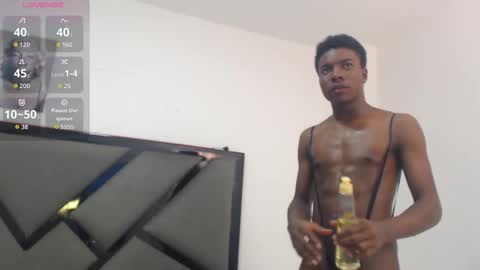 Snapshot of noahjhonson69 chatting on December 2025 07:11:02 PM noah online show from December 2025 07:11:02 PM