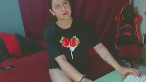 Snapshot of noamartin_ chatting on February 2025 01:34:01 AM Noamartin online show from February 2025 01:34:01 AM