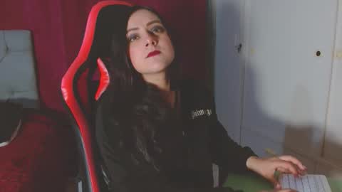 Snapshot of noamartin_ chatting on December 2025 10:49:01 PM Noamartin online show from December 2025 10:49:01 PM