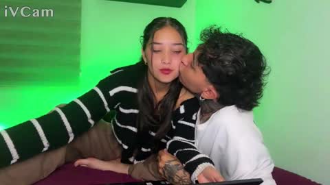 Snapshot of nocturnallovers_ss chatting on December 2025 04:51:01 AM Jean Y Isa online show from December 2025 04:51:01 AM