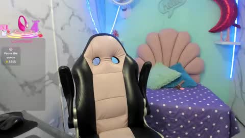 Snapshot of noelia_milfs chatting on October 2025 02:59:01 AM noelia_milfs online show from October 2025 02:59:01 AM