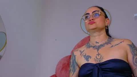 Snapshot of noeliasaenz chatting on July 2026 05:34:01 AM NOELIA online show from July 2026 05:34:01 AM